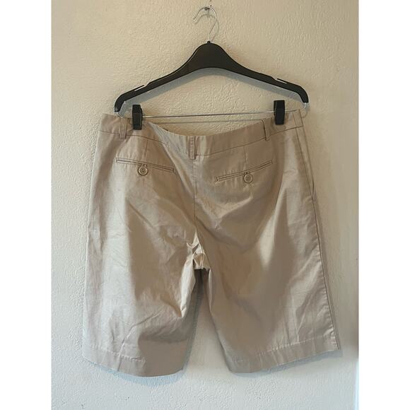 Mossimo Stretch Women's Tan Shorts Size 14 - Picture 7 of 7